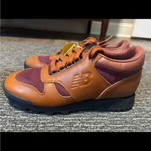 New Balance Rainier Low Vibram UALGSRainer Low M6 W7.5 EU 38.5 NWT